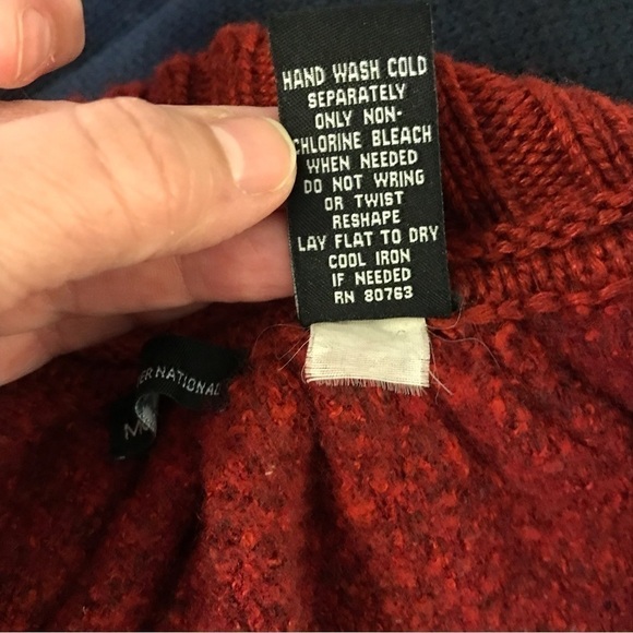 Moda International women’s cardigan sweater, size small.  Cranberry coloured. - Picture 6 of 6